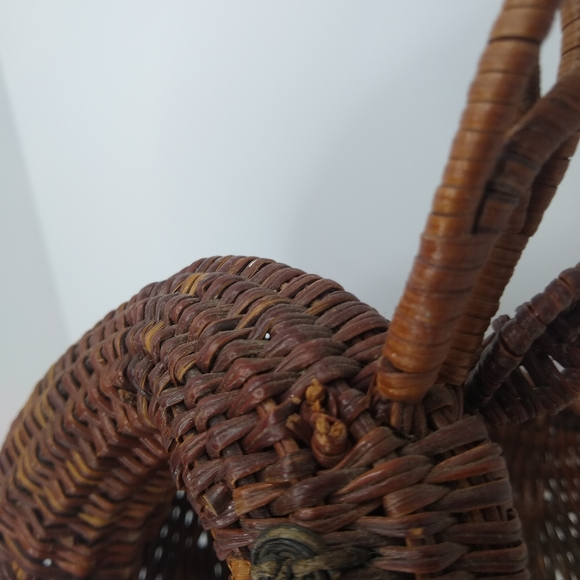 Vintage Christmas Reindeer Wicker Basket Long Boho Chic AS IS Missing Ear - Picture 7 of 7